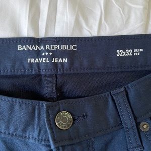Banana Republic Travel Jeans in Navy. 32x32 Slim Fit